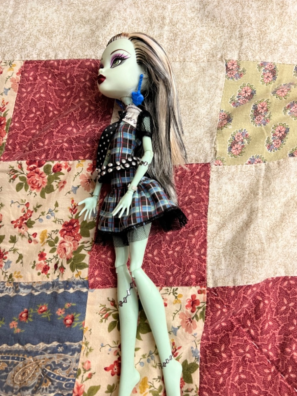 Frankie Monster High Doll - Picture 6 of 9